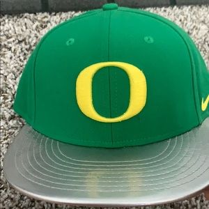 Oregon Ducks Nike hat